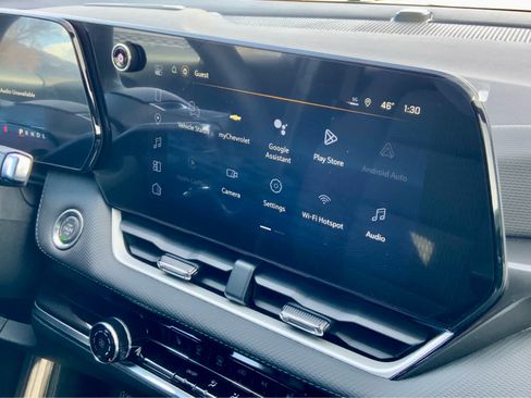 New 2026 Chevrolet Equinox LT w/ Safety and Technology Package FWD image 43