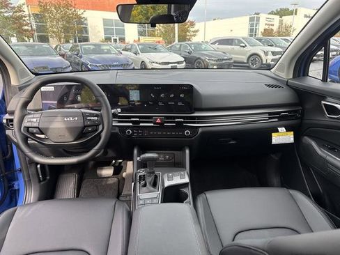 New 2026 Kia Sportage EX image 13