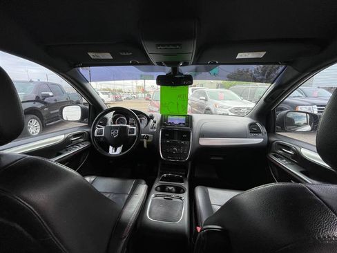 Used 2019 Dodge Grand Caravan GT image 14