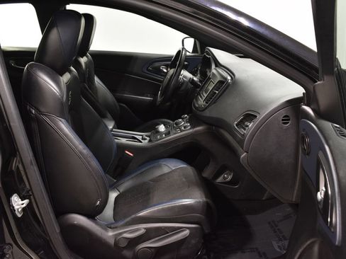 Used 2015 Chrysler 200 S w/ Comfort Group image 30