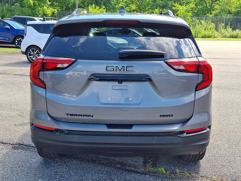 Used 2021 GMC Terrain SLT w/ Infotainment Package II AWD/4WD image 5