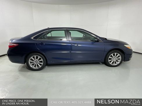 Used 2015 Toyota Camry XLE image 8
