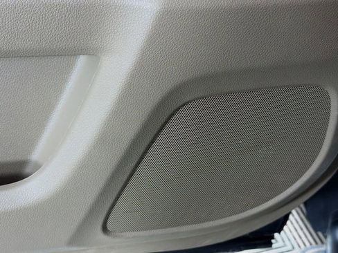Used 2018 Honda Pilot Touring image 23