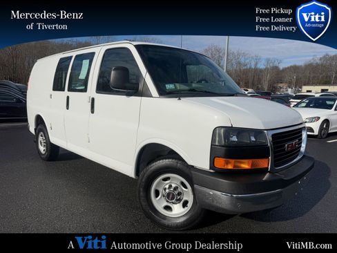 Used 2016 GMC Savana 2500 w/ Chrome Appearance Package image 1