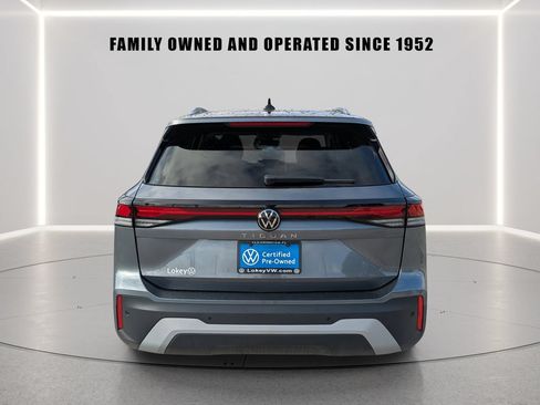 Certified 2025 Volkswagen Tiguan S w/ 18" Wheel Package FWD image 7