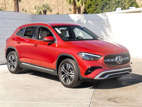 Used 2026 Mercedes-Benz GLA 250 image 2
