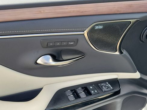 Used 2023 Lexus ES 350 w/ Premium Package FWD image 21