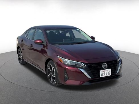Used 2025 Nissan Sentra SV FWD image 3
