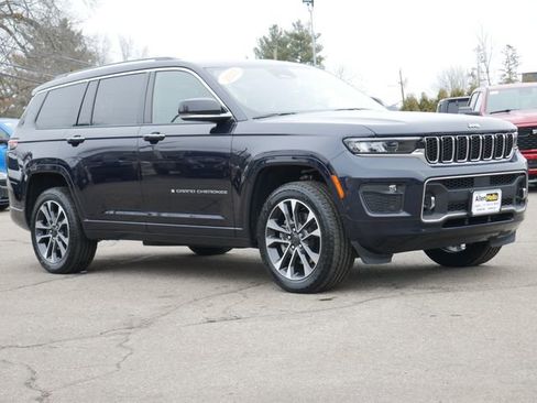 Used 2023 Jeep Grand Cherokee L Overland image 8
