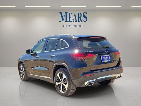 Used 2025 Mercedes-Benz GLA 250 4MATIC image 3