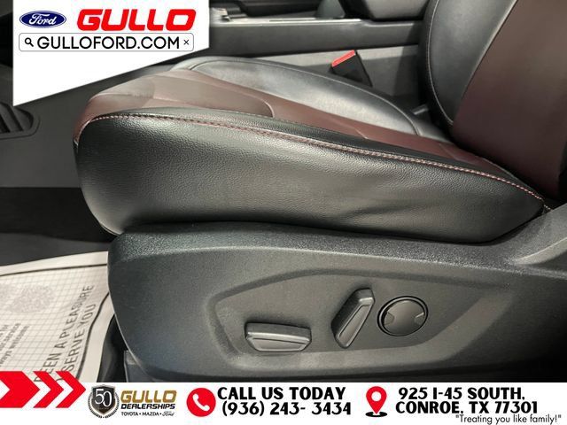 Used 2020 Ford Edge Titanium w/ Equipment Group 301A FWD image 20