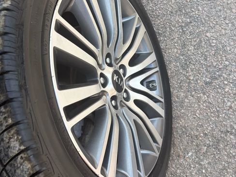 Used 2016 Kia Cadenza Premium image 46