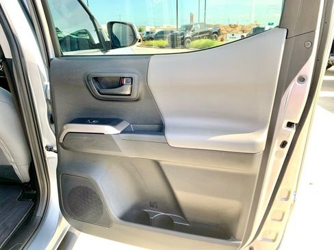 Used 2023 Toyota Tacoma SR5 RWD image 21