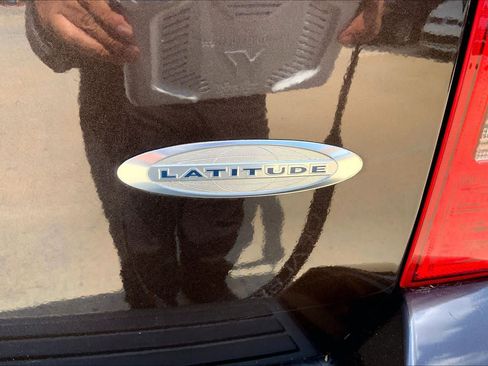 Used 2014 Jeep Patriot Latitude FWD image 10