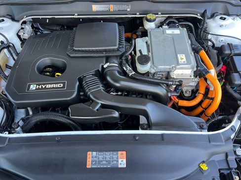 Used 2020 Ford Fusion SE FWD image 22