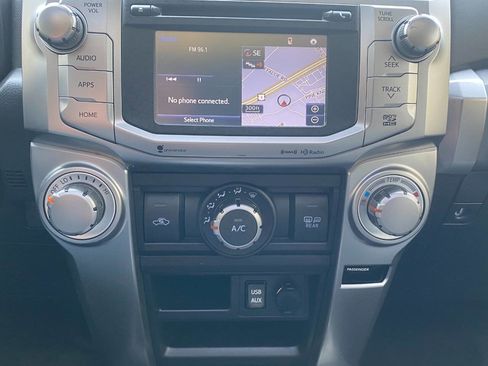 Used 2016 Toyota 4Runner Limited image 35