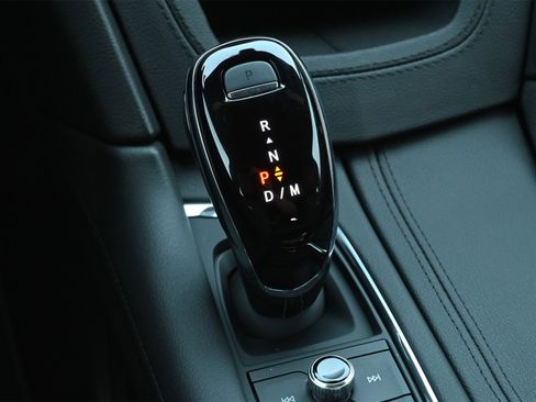 New 2026 Cadillac XT5 Sportv w/ LPO, Onyx Lite Package image 14