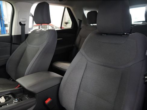 New 2026 Ford Explorer Active RWD image 19