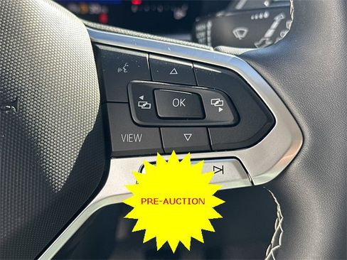 Certified 2022 Volkswagen Tiguan SE image 23