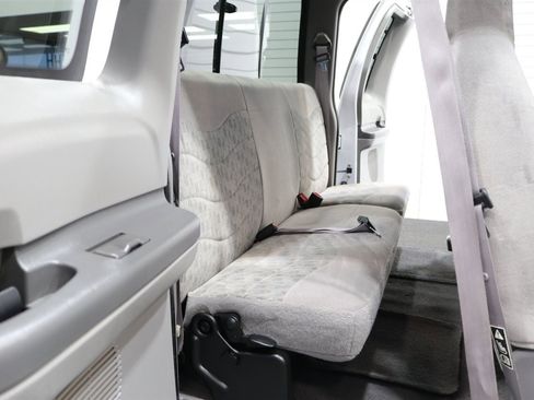 Used 2000 Ford F350 XLT image 18