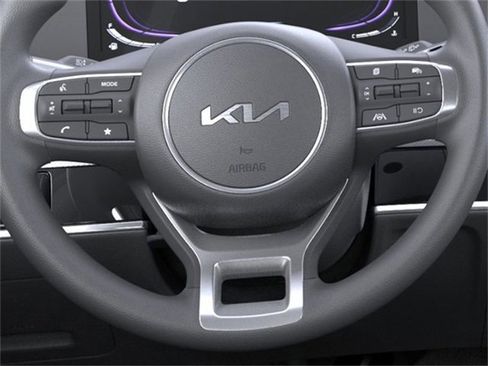 Certified 2025 Kia Sportage LX image 22