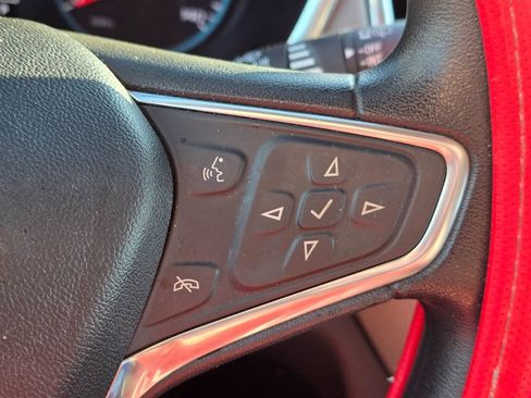 Used 2018 Chevrolet Equinox LS FWD image 21
