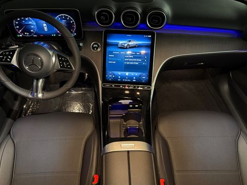 New 2026 Mercedes-Benz C 300 4MATIC Sedan image 12