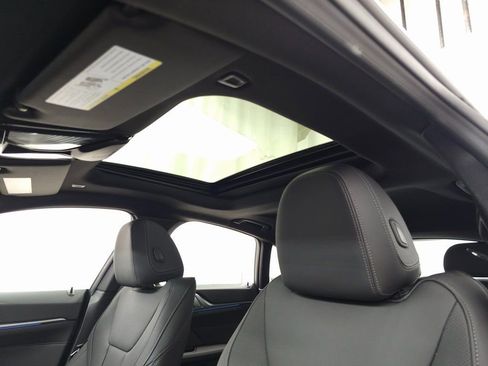 New 2026 BMW i4 xDrive40i w/ Premium Package image 12