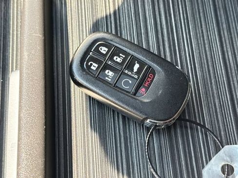 Used 2025 Honda Odyssey EX-L image 11