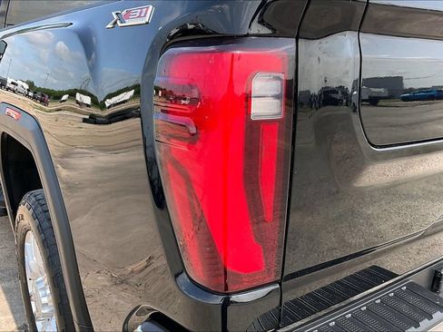 Used 2024 GMC Sierra 2500 SLT w/ Texas SLT Premium Package AWD/4WD image 20