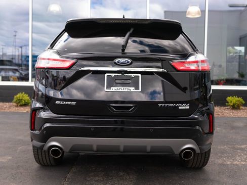 Used 2019 Ford Edge Titanium w/ Equipment Group 301A AWD/4WD image 8