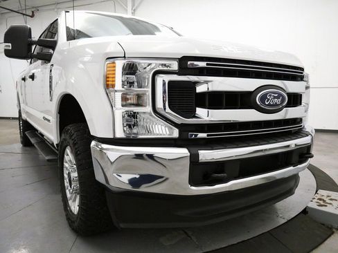 Used 2020 Ford F250 XLT image 41