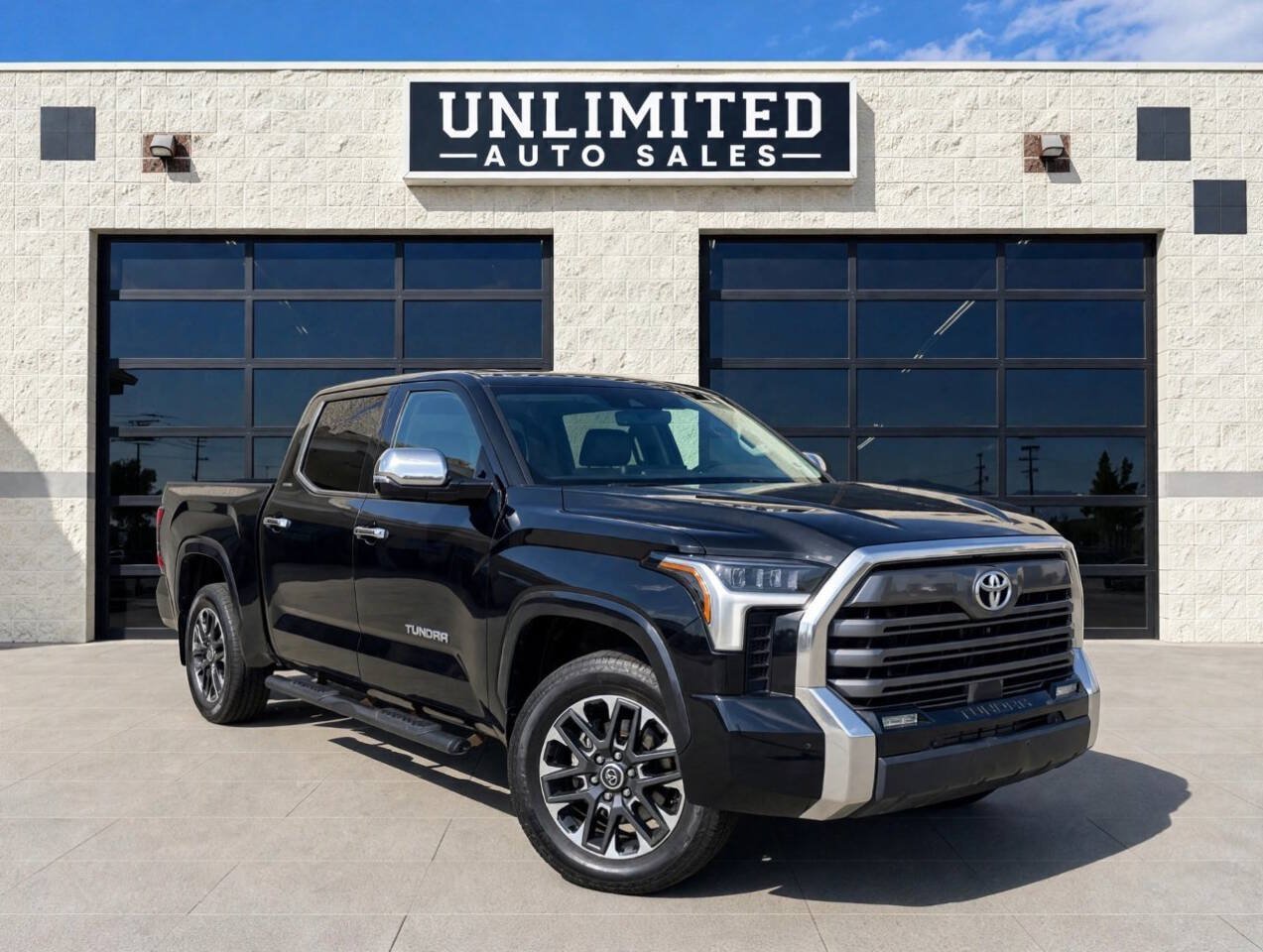 Used 2023 Toyota Tundra Limited AWD/4WD image 1