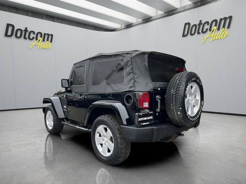 Used 2007 Jeep Wrangler Sahara AWD/4WD image 6