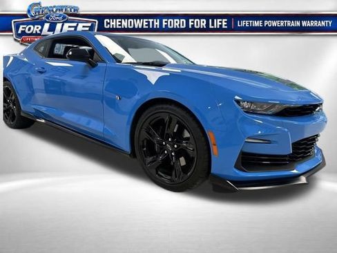 Used 2022 Chevrolet Camaro SS RWD image 8