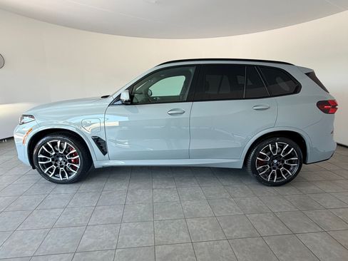 New 2026 BMW X5 xDrive50e w/ Executive Package AWD/4WD image 2