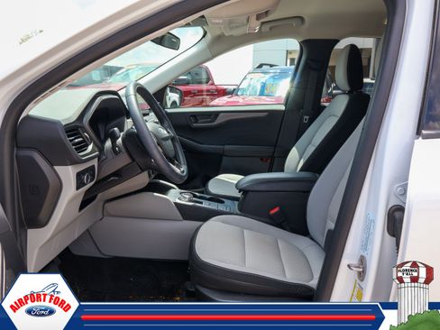 Used 2024 Ford Escape Active AWD/4WD image 4
