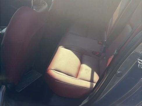 Used 2024 MAZDA MAZDA3 s image 28