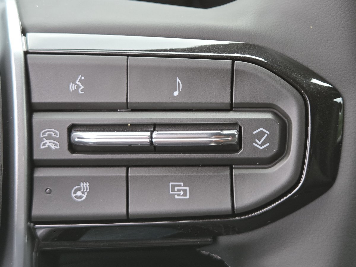 New 2026 Chevrolet Colorado LT w/ LT Convenience Package AWD/4WD image 33