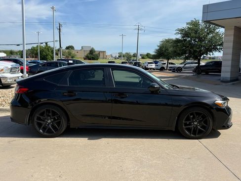 Used 2024 Honda Civic Sport image 7