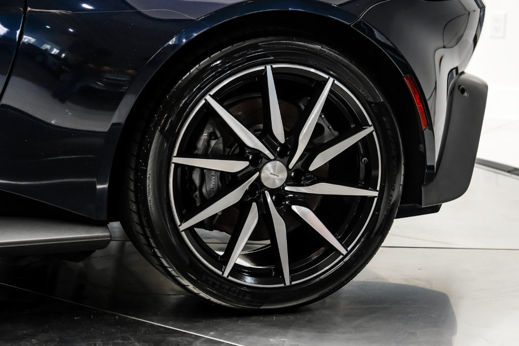 Used 2020 Aston Martin V8 Vantage Coupe RWD image 64