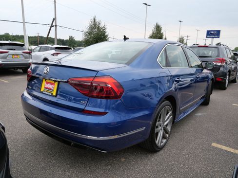 Used 2017 Volkswagen Passat 1.8T R-Line FWD image 7