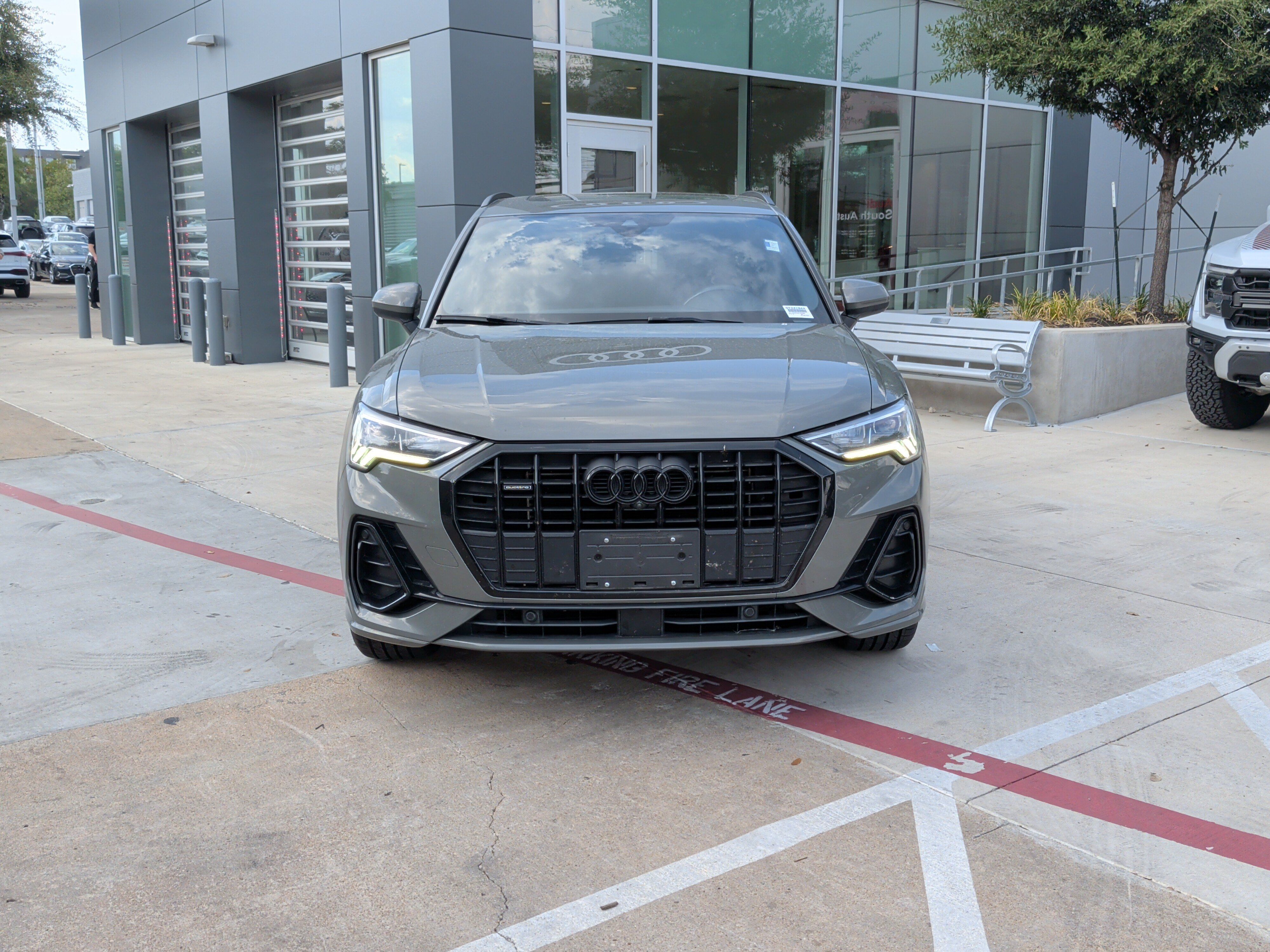 Used 2022 Audi Q3 2.0T Premium Plus AWD/4WD image 3
