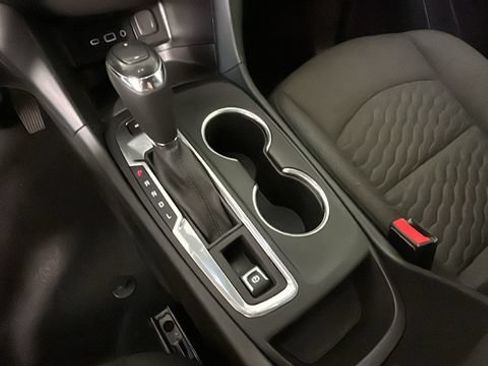 Used 2019 Chevrolet Equinox LT AWD/4WD image 21