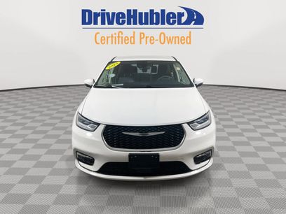 Used 2023 Chrysler Pacifica Touring-L