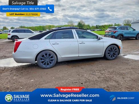 Used 2013 Cadillac XTS Luxury w/ Driver Awareness Package AWD/4WD image 4