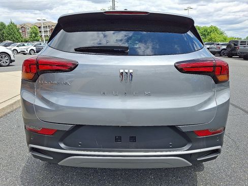Used 2024 Buick Encore GX Preferred w/ Comfort Package FWD image 6