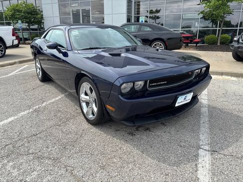 Used 2013 Dodge Challenger SXT w/ Super Sport Group RWD image 7