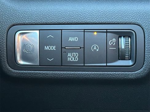 Used 2026 GMC Terrain Elevation w/ Elevation Premium Package image 30