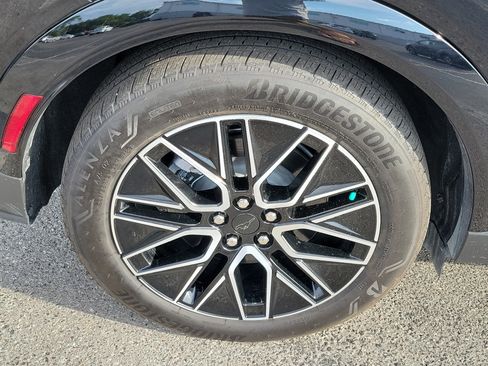 Used 2025 Ford Mustang Mach-E Premium RWD image 10